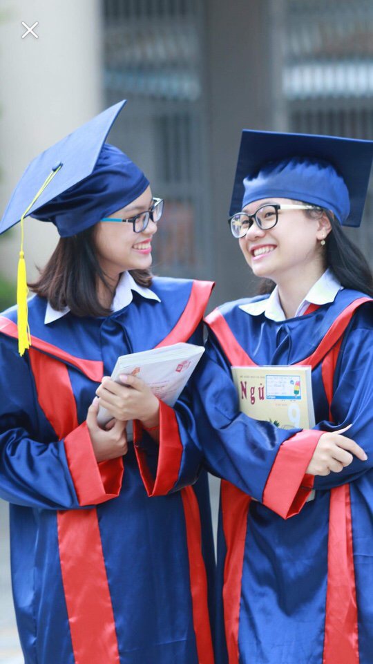 Áo tốt nghiệp trung học cơ sở C05